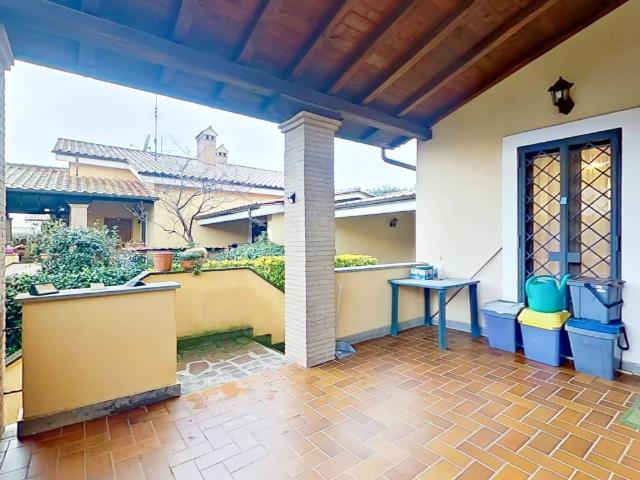 Villa Indipendente in vendita a Municipio Roma X, Roma Capitale