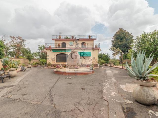 Villa Indipendente in vendita a Municipio Roma XIV, Roma Capitale