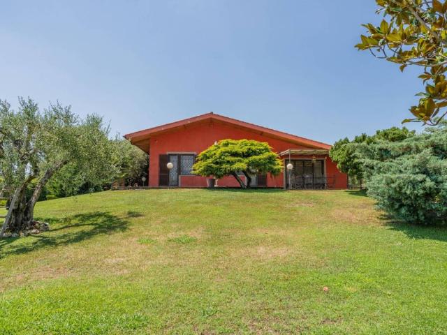 Villa Indipendente in vendita a Prima Porta, Montecompatri