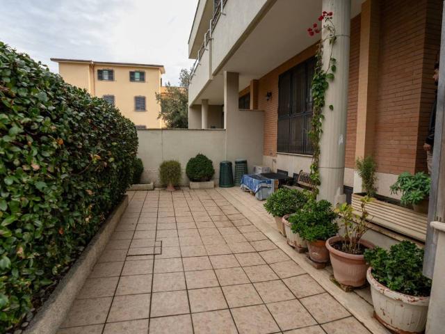 Villa Indipendente in vendita a Municipio Roma X, Roma Capitale