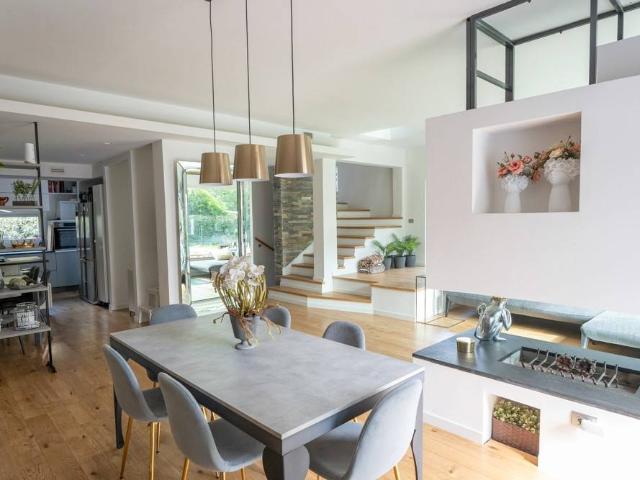 Villa Indipendente in vendita a Mostacciano, Roma Capitale