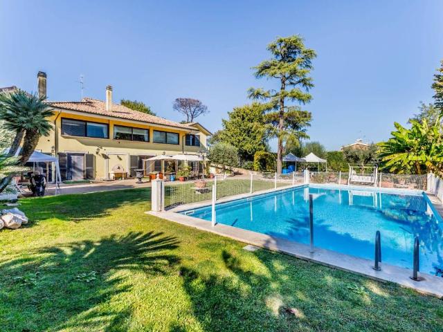 Villa Indipendente in vendita a Casal Lumbroso, Roma Capitale