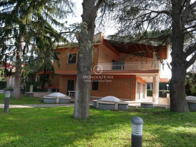 Villa Indipendente in vendita a Gianicolense, Roma Capitale
