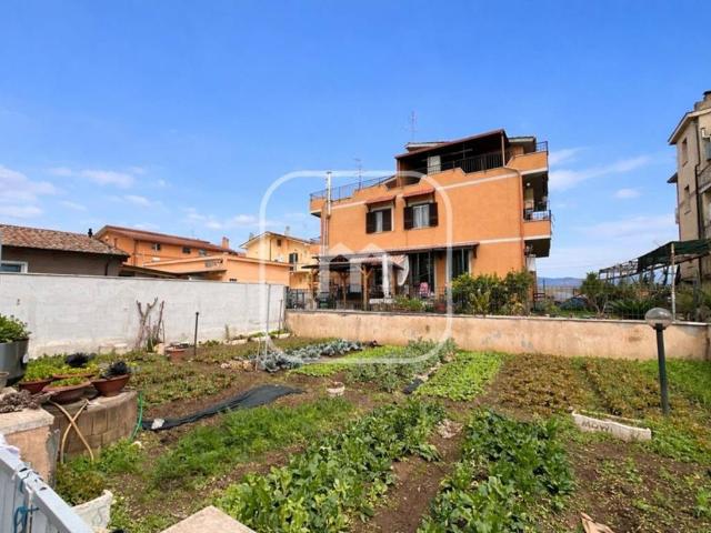 Villa Indipendente in vendita a Giardini di Corcolle, Roma Capitale