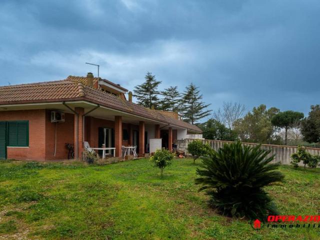 Villa Indipendente in vendita a Tragliatella, Roma Capitale