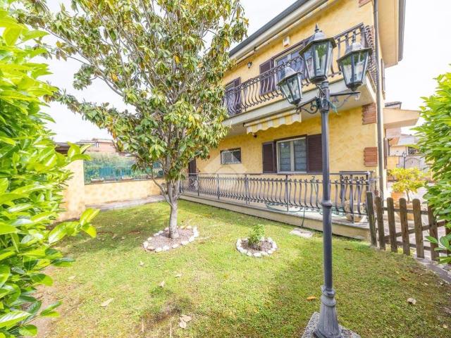 Villa Indipendente in vendita a Giardini di Corcolle, Roma Capitale