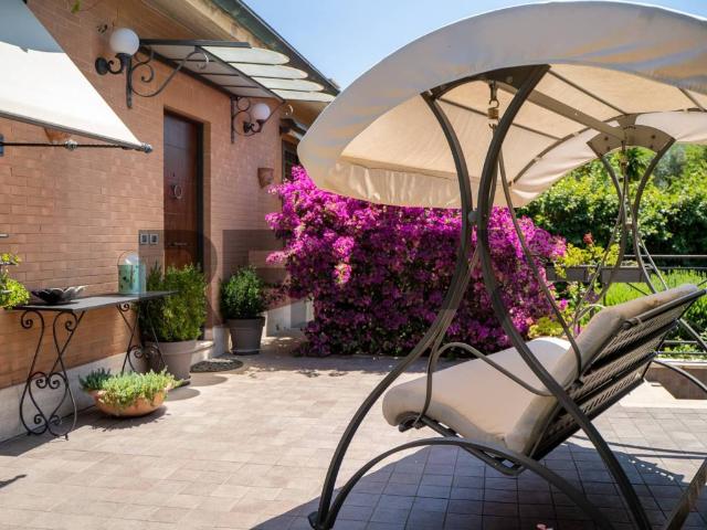 Villa Indipendente in vendita a Mostacciano, Roma Capitale