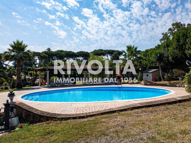 Villa Indipendente in vendita a Roma Capitale, Lazio