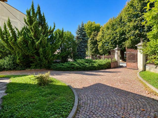 Villa Indipendente in vendita a Strambino, Torino