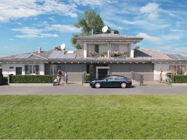 Villa Indipendente in vendita a Romano Di Lombardia, Lombardia