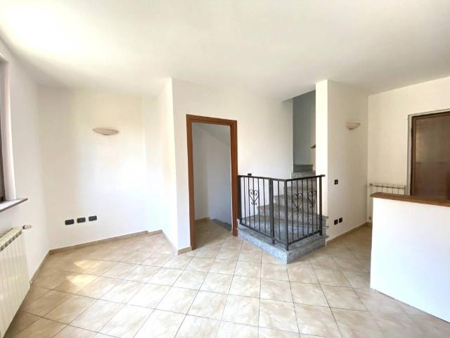 Villa Indipendente in vendita a Piemonte, Novara