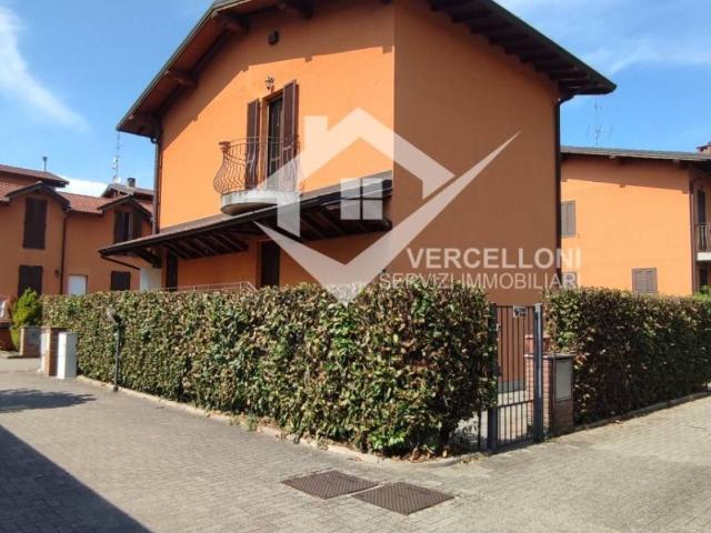 Villa Indipendente in vendita a Piemonte, Novara