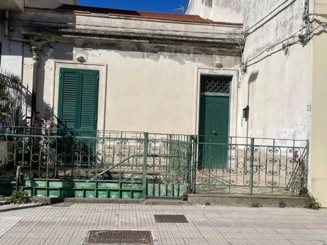 Villa Indipendente in vendita a Due Torri, Rometta