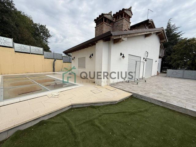 Villa Indipendente in vendita a Roncà, Veneto