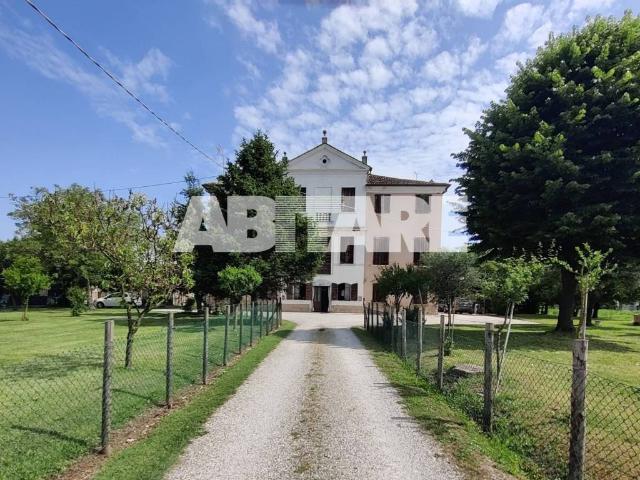 Villa Indipendente in vendita a Roncade, Veneto