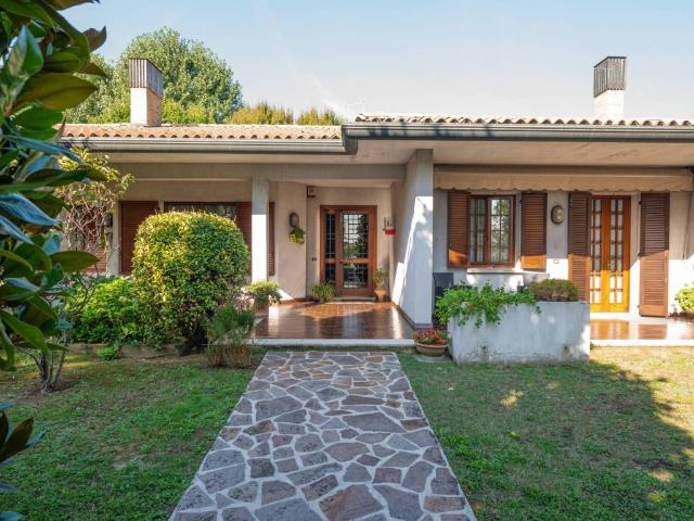 Villa Indipendente in vendita a Canton, Silea