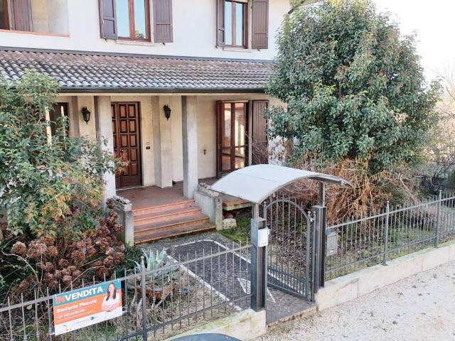 Villa Indipendente in vendita a Roncadelle, Lombardia