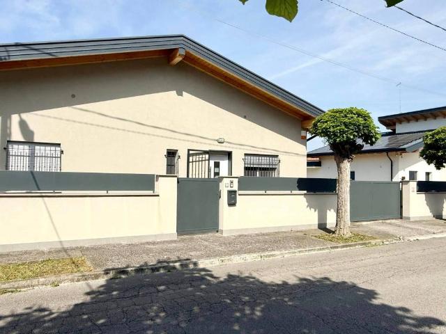 Villa Indipendente in vendita a San Vito, Ronchi Dei Legionari