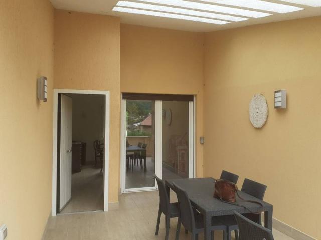 Villa Indipendente in vendita a Punta del Lago, Ronciglione