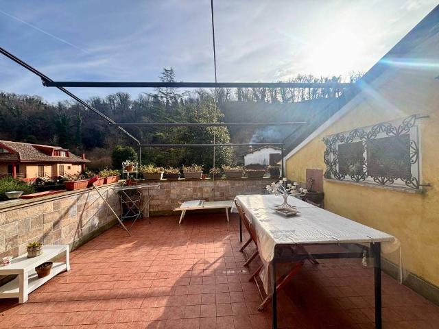 Villa Indipendente in vendita a Ronciglione, Lazio