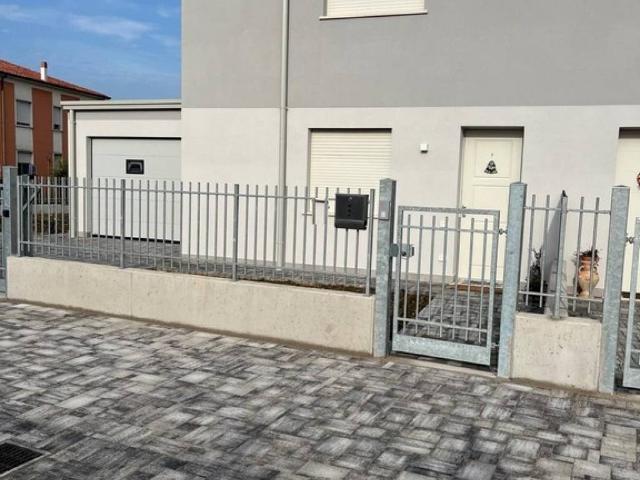 Villa Indipendente in vendita a Ronco All'adige, Veneto
