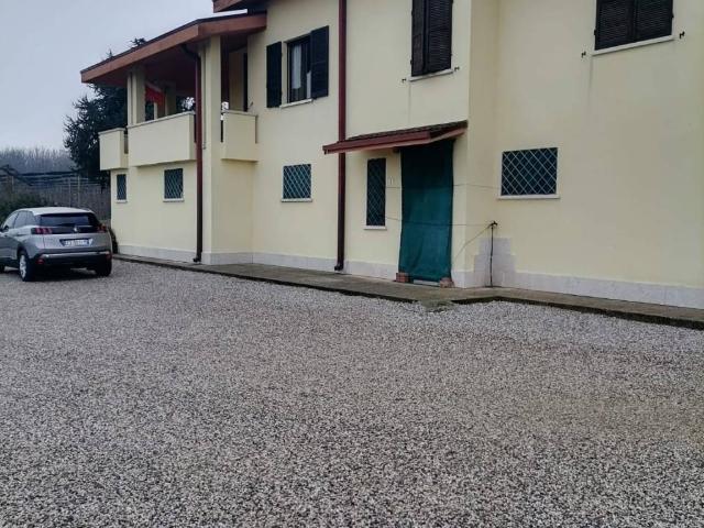 Villa Indipendente in vendita a Ronco All'adige, Veneto