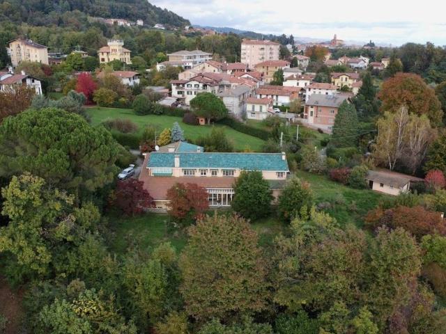 Villa Indipendente in vendita a Piemonte, Biella