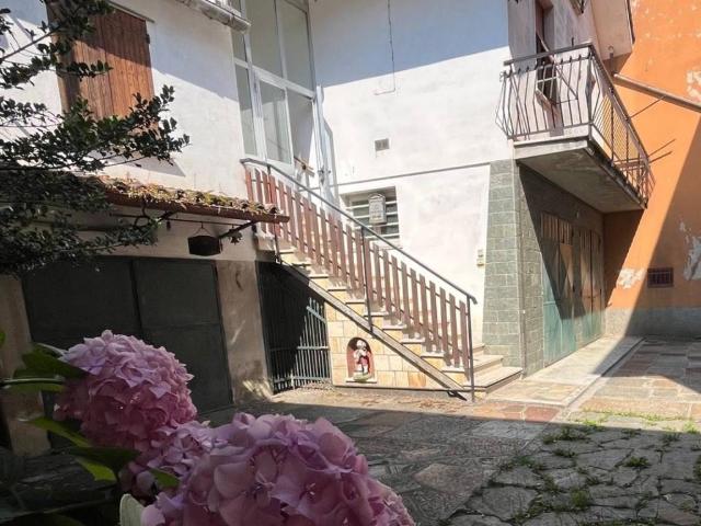 Villa Indipendente in vendita a Ronco Scrivia, Liguria