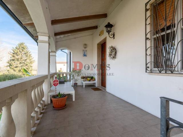 Villa Indipendente in vendita a Roncoferraro, Lombardia