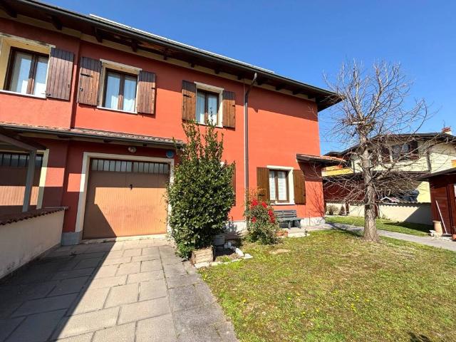 Villa Indipendente in vendita a Roncoferraro, Lombardia