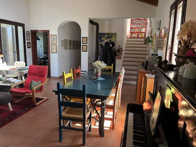 Villa Indipendente in vendita a Sorrivoli, Roncofreddo