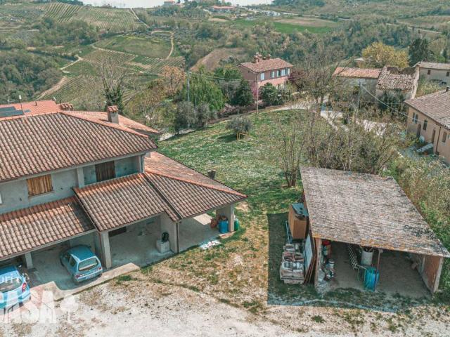 Villa Indipendente in vendita a Cento, Roncofreddo