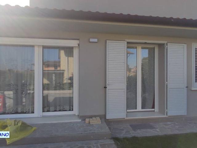 Villa Indipendente in vendita a Cento, Roncofreddo