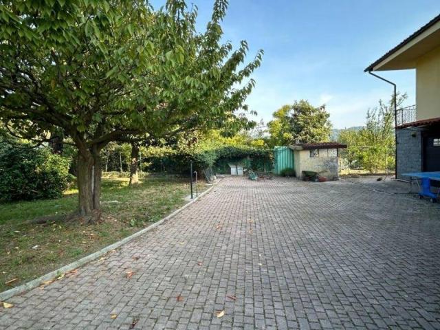 Villa Indipendente in vendita a Castello, Roppolo
