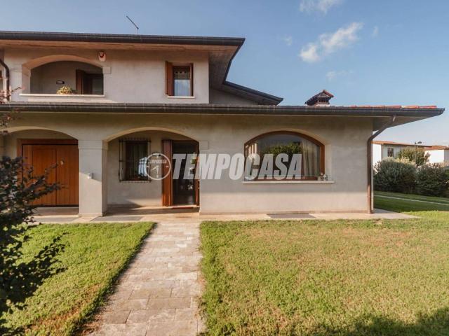Villa Indipendente in vendita a Borgo Cremona, Rosà