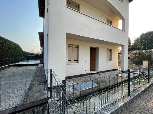Villa Indipendente in vendita a Rosà, Veneto