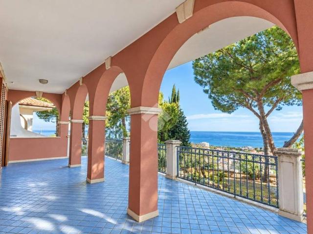 Villa Indipendente in vendita a Montepagano, Roseto degli Abruzzi