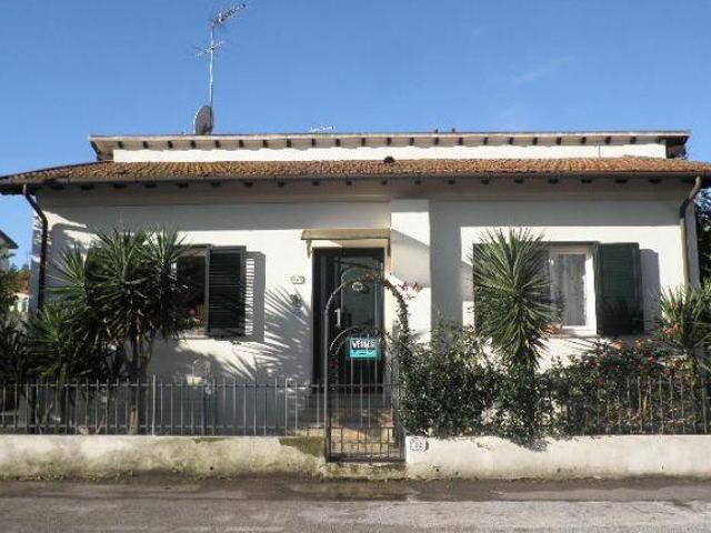 Villa Indipendente in vendita a Rosignano Marittimo, Toscana