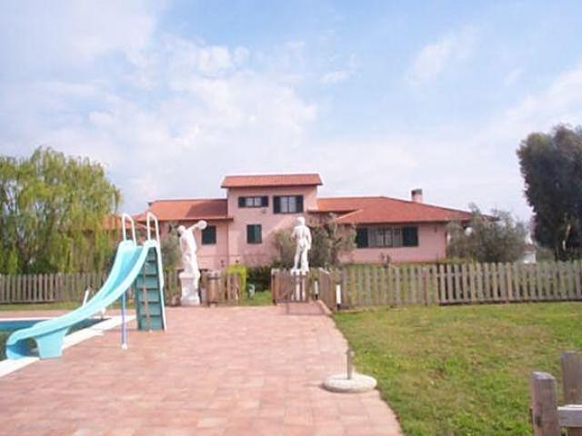 Villa Indipendente in vendita a Rosignano Marittimo, Toscana