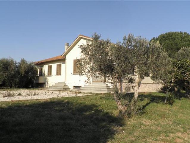 Villa Indipendente in vendita a Rosignano Marittimo, Toscana