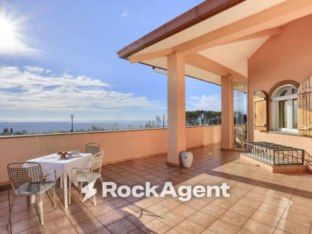 Villa Indipendente in vendita a Rosignano Marittimo, Toscana
