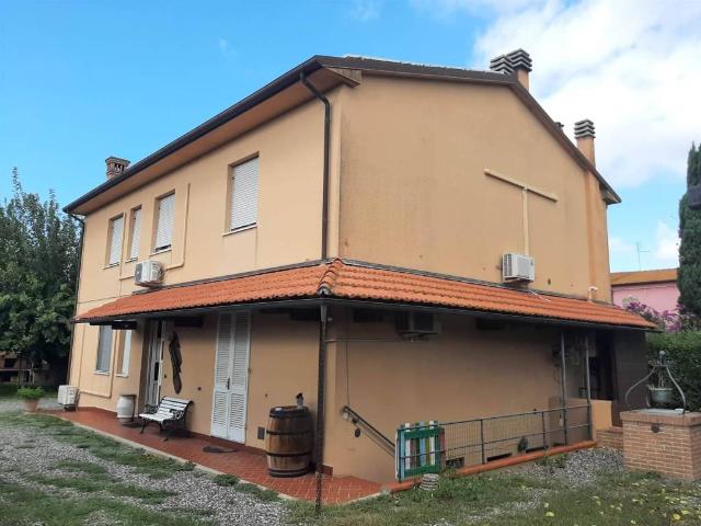 Villa Indipendente in vendita a Rosignano Marittimo, Toscana