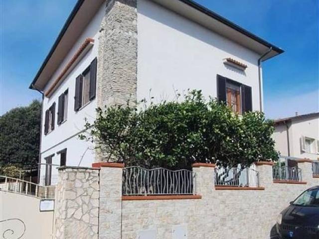 Villa Indipendente in vendita a Il Fondino, Rosignano Marittimo