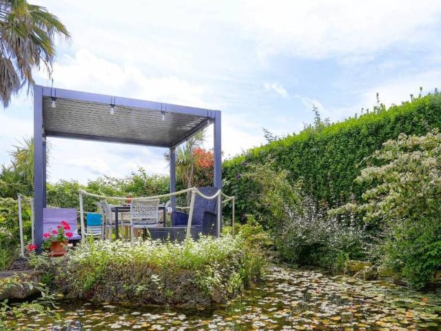 Villa Indipendente in vendita a Rosignano Marittimo, Toscana