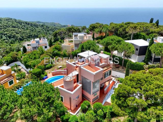 Villa Indipendente in vendita a Rosignano Marittimo, Toscana