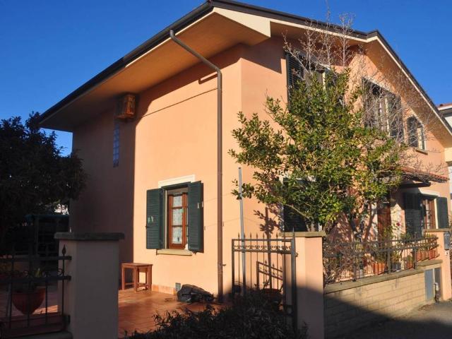 Villa Indipendente in vendita a Rosignano Marittimo, Toscana