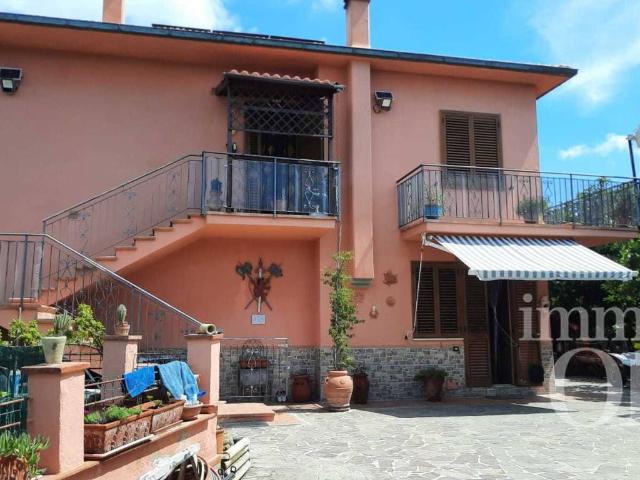 Villa Indipendente in vendita a Rosignano Marittimo, Toscana