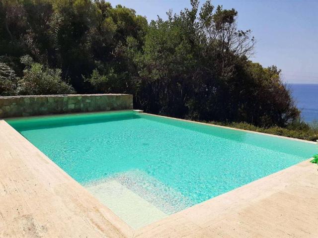 Villa Indipendente in vendita a Rosignano Marittimo, Toscana