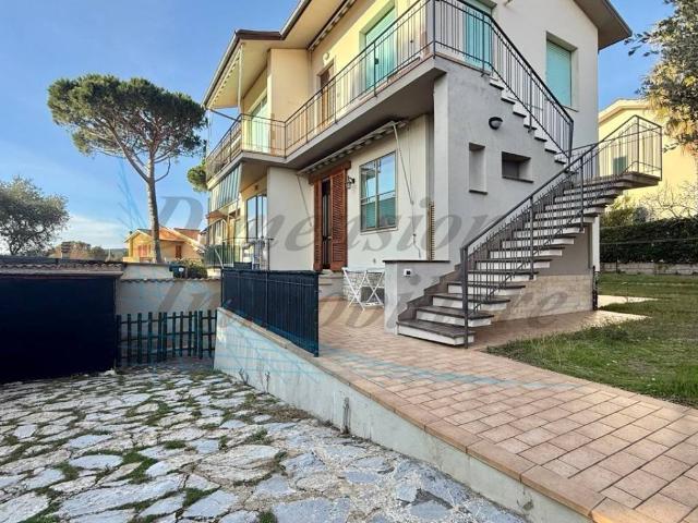 Villa Indipendente in vendita a Il Fondino, Rosignano Marittimo