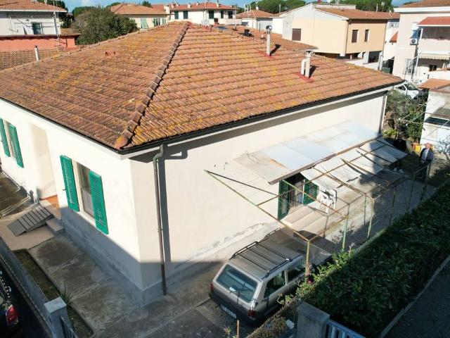 Villa Indipendente in vendita a Rosignano Marittimo, Toscana